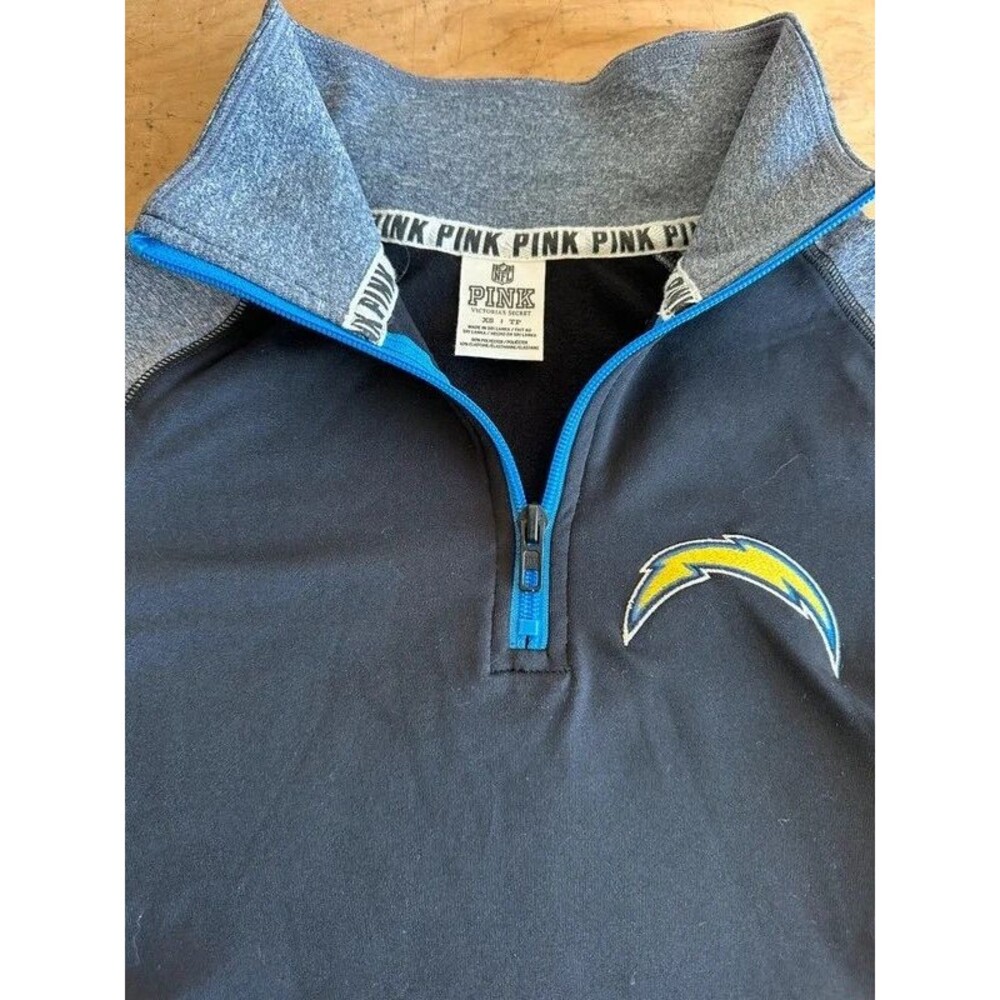 Victoria’s Secret Pink NFL Chargers Quarter Zip Pullover xs